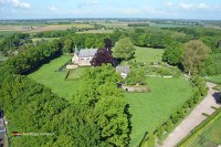 Schloss Hernen in den Niederlanden ist ein Beispiel für ein langsam gewachsenes Schloss
